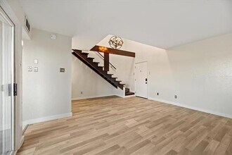 2627 Douglas Ave in Dallas, TX - Building Photo - Building Photo