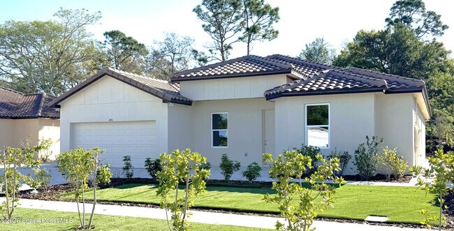 2851 Edington Dr in Titusville, FL - Building Photo - Building Photo