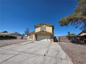1745 Mt Hood St in Las Vegas, NV - Building Photo - Building Photo