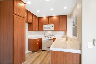 13405 Verona in Tustin, CA - Building Photo - Building Photo