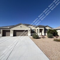1038 W Castle Ct in Casa Grande, AZ - Building Photo