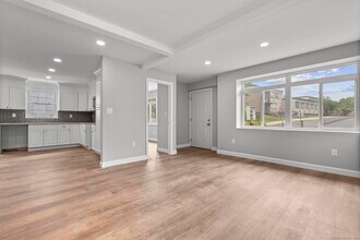 389 Highland Ave in Waterbury, CT - Building Photo - Building Photo