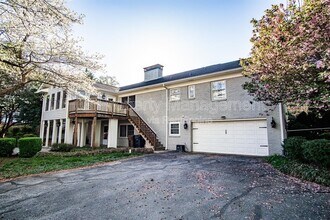 7205 Canmore Ln NW in Knoxville, TN - Building Photo - Building Photo