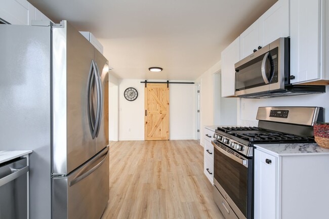 285 SE Quaker St in Oak Harbor, WA - Building Photo - Building Photo