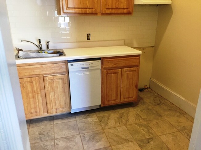 471 Commonwealth Ave, Unit 1R in Boston, MA - Building Photo