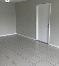 770 NW Fork Rd in Stuart, FL - Building Photo - Building Photo