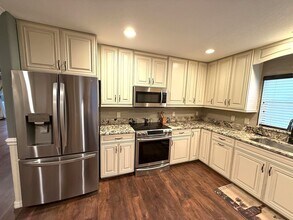 3369 Houle Ave in Sarasota, FL - Building Photo - Building Photo