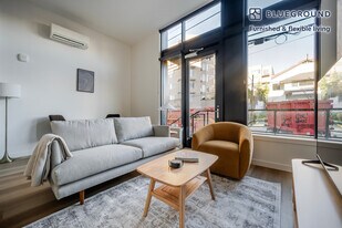 2245 NW 56th St in Seattle, WA - Building Photo