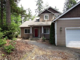 11119 Minterwood Dr NW in Gig Harbor, WA - Building Photo