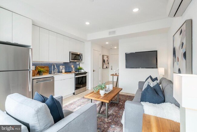 1131-39 N Front St-Unit -604 in Philadelphia, PA - Building Photo - Building Photo