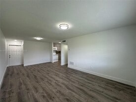 2843 Fillmore St in Hollywood, FL - Building Photo