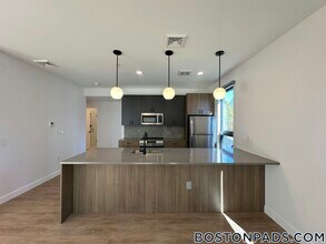 199 Gardner St in Boston, MA - Building Photo - Building Photo
