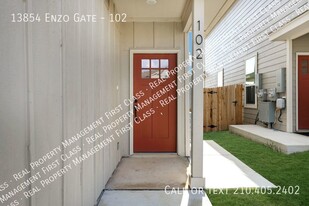 13854 Enzo Gate in San Antonio, TX - Building Photo - Building Photo