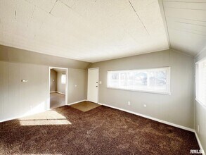 1219 W Purtscher Dr in Peoria, IL - Building Photo - Building Photo