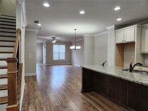 1323 Faircrest Wy in Suwanee, GA - Building Photo - Building Photo