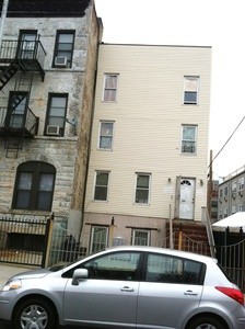 991 Putnam Ave in Brooklyn, NY - Building Photo