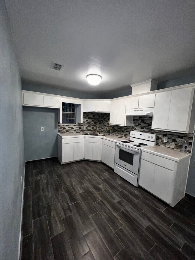 521 N Veterans Blvd Rentals in Edinburg, TX