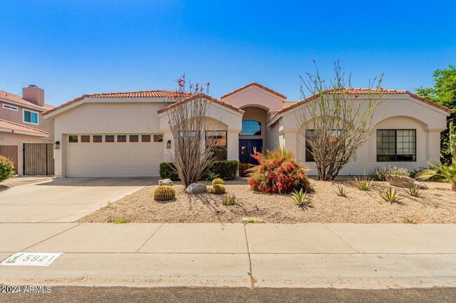 property at 5921 E Grandview Rd