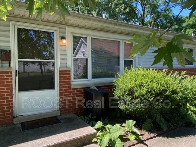 property at 421 N Russell St