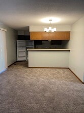 1415 Hennessey St, Unit 23 in Dodge City, KS - Building Photo - Building Photo