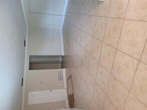 3157 Goldenrod St in Sarasota, FL - Building Photo - Building Photo