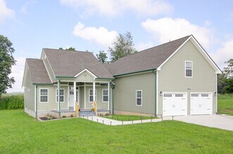 133 Riverbend Dr in Elkton, KY - Building Photo - Building Photo