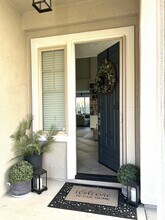 17213 Summer Maple Way in Santa Clarita, CA - Building Photo - Building Photo