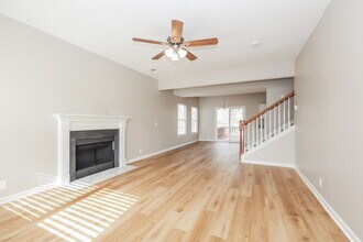 7233 Legacy Dr in Nashville, TN - Building Photo - Building Photo