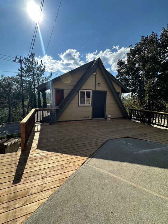 28680 Zion Dr in Lake Arrowhead, CA - Building Photo