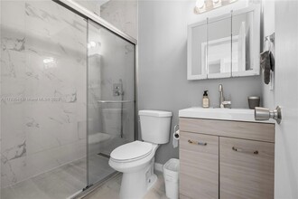1320 Drexel Ave in Miami Beach, FL - Building Photo - Building Photo