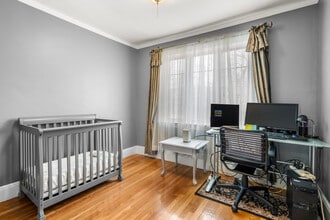 15 Loveland Rd in Brookline, MA - Foto de edificio - Building Photo