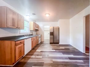 5207 Cheshire Dr in Hopewell, VA - Building Photo - Building Photo