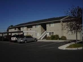 Saratoga Apartments in Twin Falls, ID - Foto de edificio - Building Photo