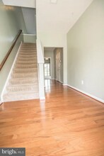 23141 Foxglove Way in California, MD - Foto de edificio - Building Photo