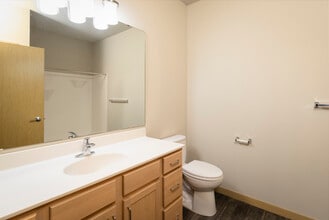 Layton Preserve in Greenfield, WI - Building Photo - Building Photo