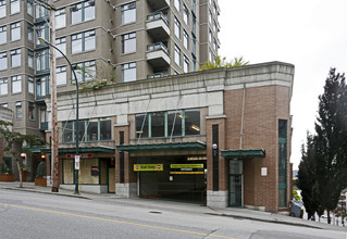 Caranarvon Towers in New Westminster, BC - Building Photo - Building Photo