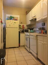 313 St Paul St in Brookline, MA - Building Photo - Building Photo