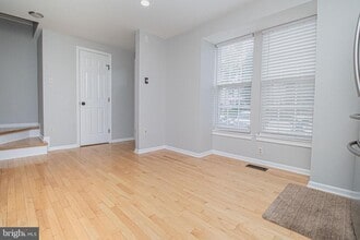 2526 Log Mill Ct in Crofton, MD - Building Photo - Building Photo