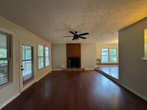5533 Deep Hollow Ct in Fayetteville, NC - Building Photo - Building Photo