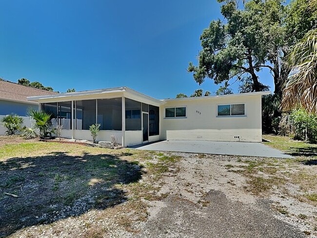 property at 905 Alicia Ave