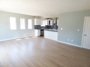 11319 Miranda St in North Hollywood, CA - Building Photo - Interior Photo