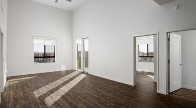 Formation in Scottsdale, AZ - Foto de edificio - Building Photo