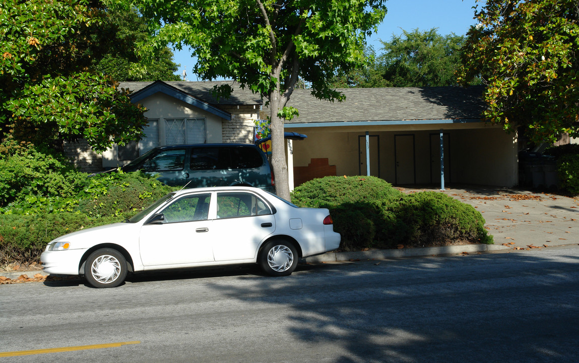 1367 Kingfisher Way in Sunnyvale, CA - Building Photo