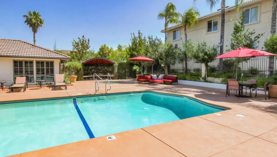 Park Sorrento in Bakersfield, CA - Foto de edificio