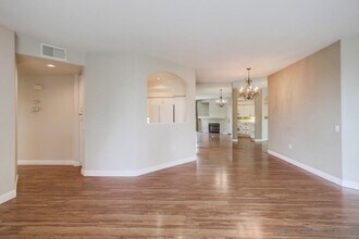 12079 Tivoli Park Row in San Diego, CA - Building Photo - Building Photo