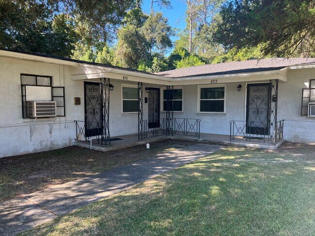873 Campus Cir in Tallahassee, FL - Building Photo - Building Photo