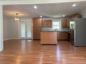 104 Elizabeth Dr in Piedmont, SC - Building Photo - Building Photo