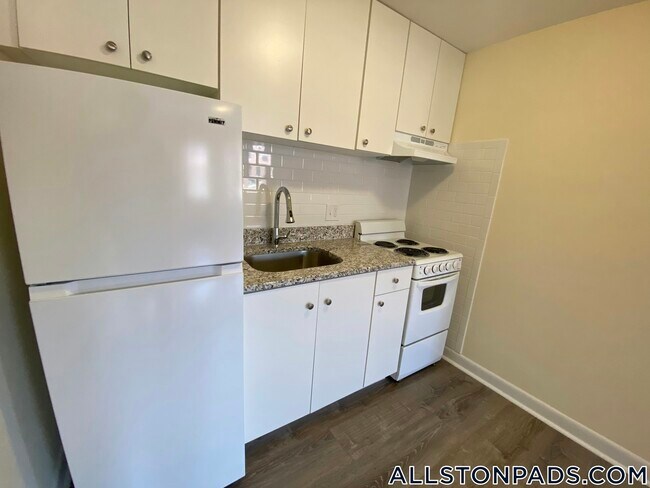 64 Brighton Ave in Boston, MA - Building Photo - Building Photo