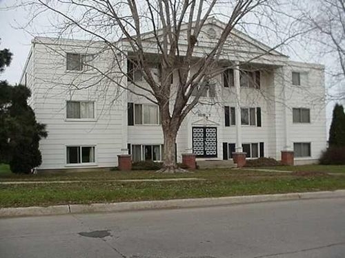 Langley Road Apartments in Waterloo, IA - Building Photo