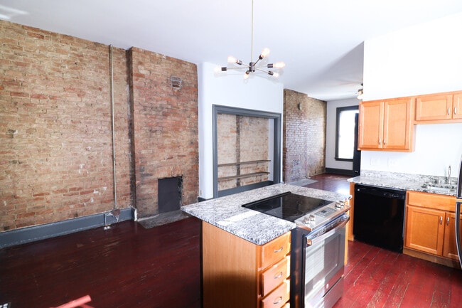 1531 Elm St in Cincinnati, OH - Building Photo - Building Photo